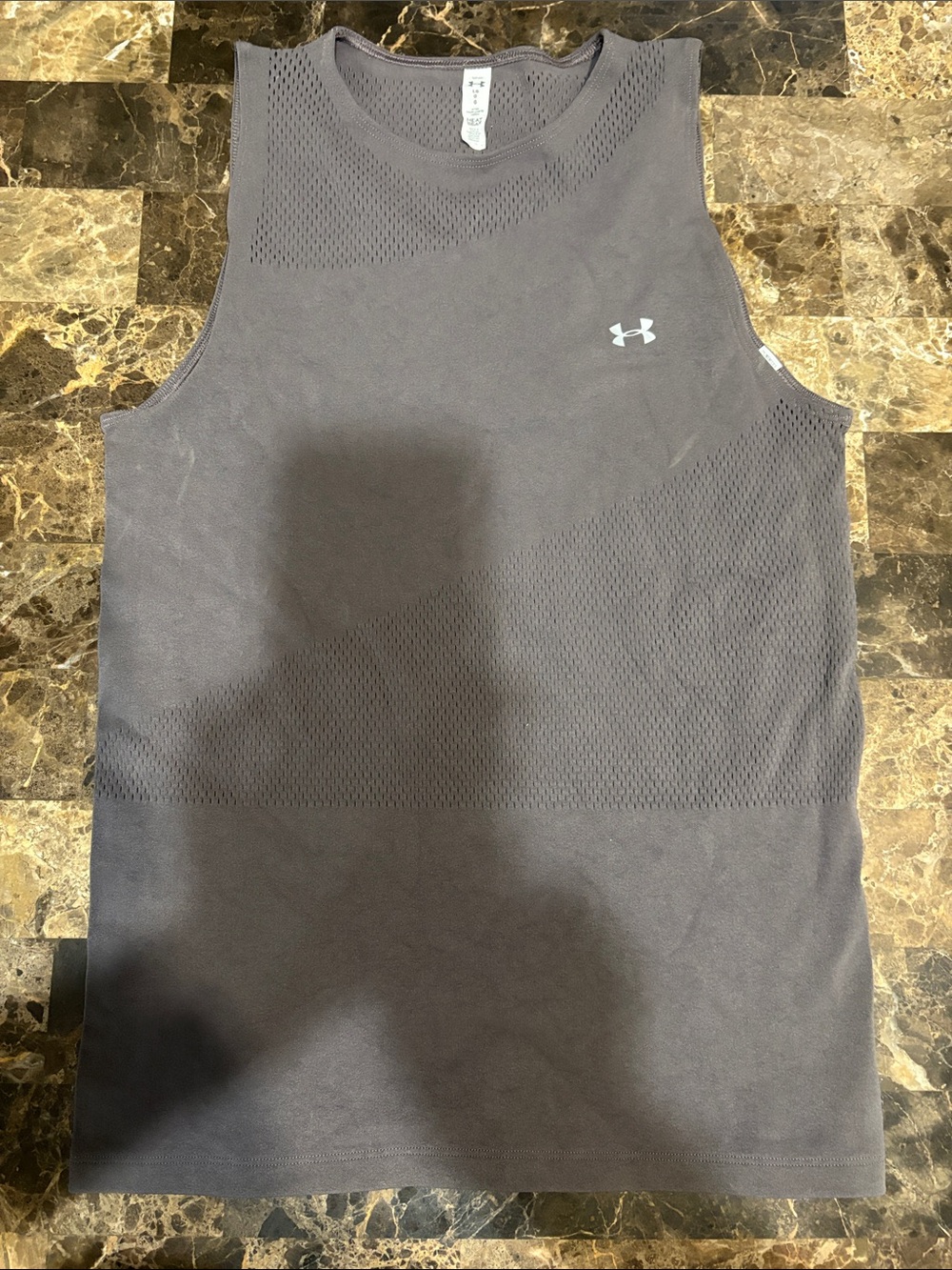 NWOT Under Armour Women’s HeatGear Perforated Athletic Tank - Gray LSz fitted